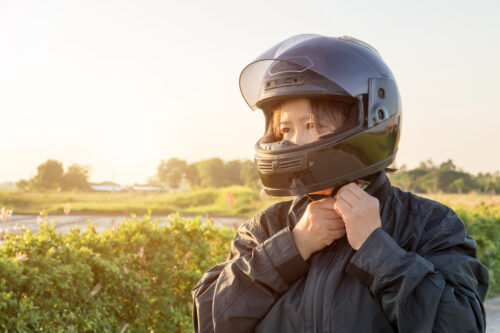 strapping motorcycle helmet